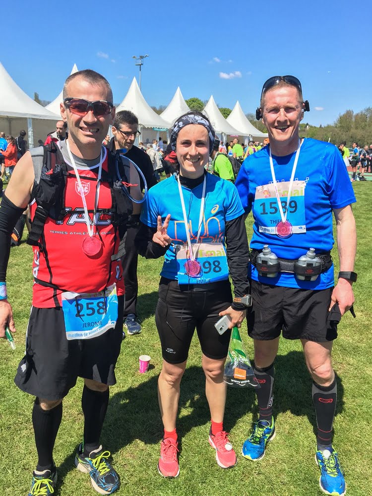 La fine équipe de coureur du Marathon de Sénart